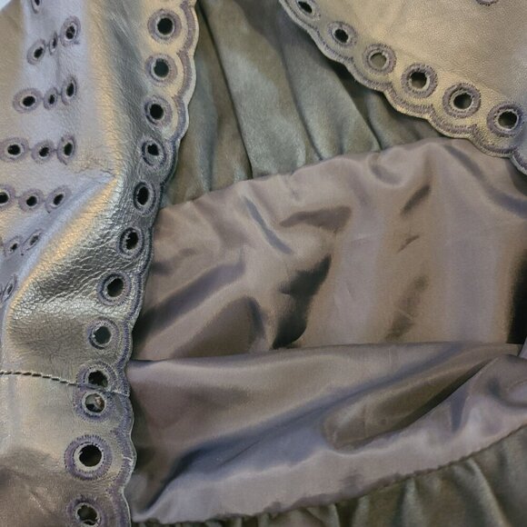 Red Valentino Lambskin Leather Black Mini Skirt Scalloped Hem‎ Eyelet Detail 38 - Picture 14 of 14